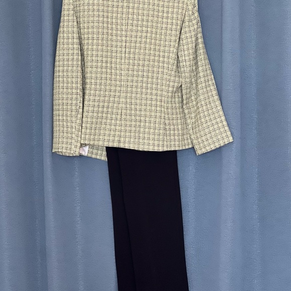 Arthur S Levine brand new , never worn. I missed the return date size 16 - Picture 4 of 4